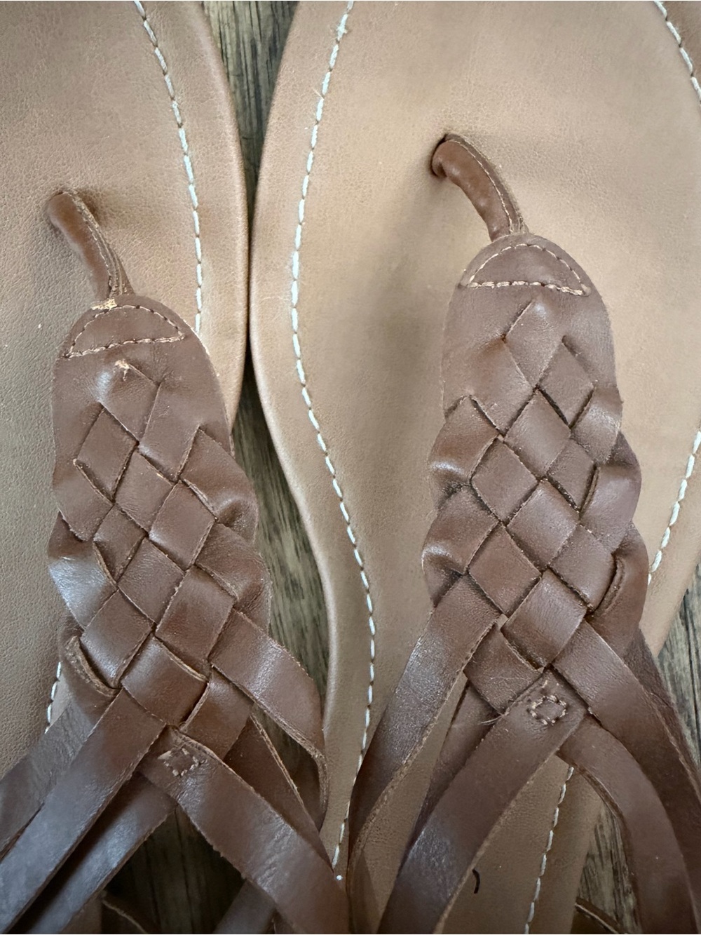 American Eagle Outfitters Tan Braided Toe-Post Sandals - Picture 2 of 4